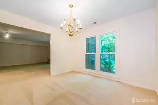 195 Hidden Hollow Ct, Edison, NJ 08820 - Photo 5
