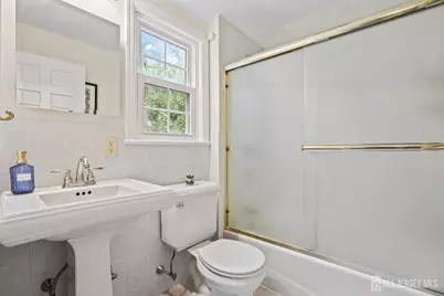 80 Chestnut Street, Milltown, NJ 08850 - Photo 21
