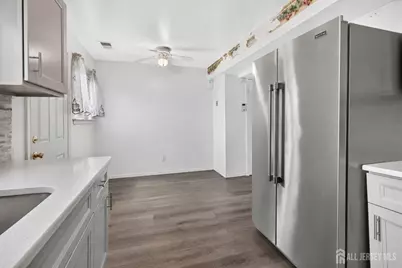 809 N Oaks Boulevard, North Brunswick Township, NJ 08902 - Photo 7