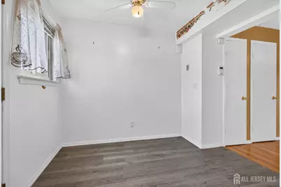 809 N Oaks Boulevard, North Brunswick Township, NJ 08902 - Photo 13