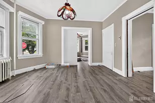96 Woodbridge Ave, Sewaren, NJ 07077 - Photo 9