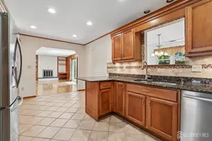 219 W 1st St, Edison, NJ 08820 - Photo 11