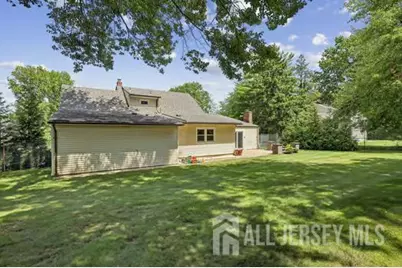 219 W 1st Street, Edison, NJ 08820 - Photo 33