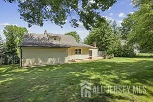 219 W 1st St, Edison, NJ 08820 - Photo 33