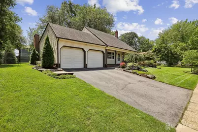 219 W 1st Street, Edison, NJ 08820 - Photo 3