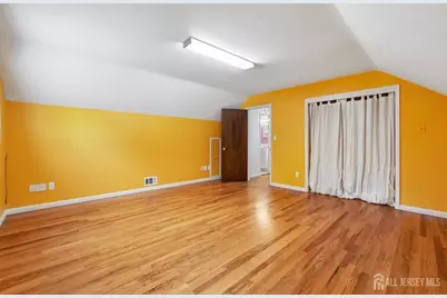 219 W 1st Street, Edison, NJ 08820 - Photo 27