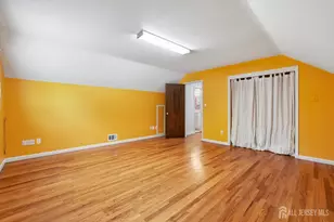 219 W 1st St, Edison, NJ 08820 - Photo 27