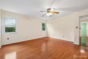 219 W 1st St, Edison, NJ 08820 - Photo 19