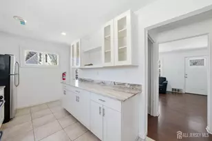 125 Tunison Rd, New Brunswick, NJ 08901 - Photo 7