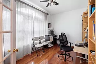 77 Timberhill Dr, Franklin Township, NJ 08823 - Photo 5