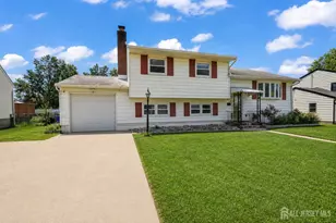 18 Deerwood Ave, Edison, NJ 08817 - Photo 1