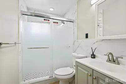 18 Deerwood Avenue, Edison, NJ 08817 - Photo 9