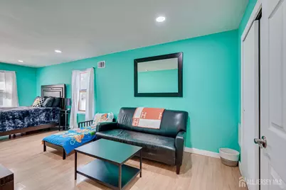 1614 Windrew Avenue, South Plainfield, NJ 07080 - Photo 15
