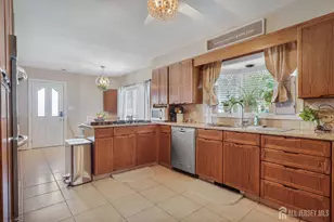 28 Colton Rd, Edison, NJ 08817 - Photo 13