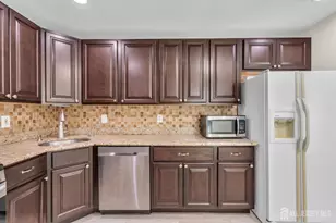 10 Brighton Way, North Brunswick Township, NJ 08902 - Photo 15