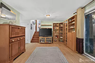 8 Growney Street, Edison, NJ 08817 - Photo 5