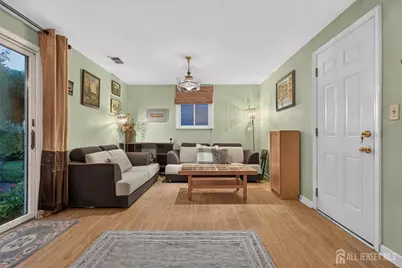 8 Growney Street, Edison, NJ 08817 - Photo 7