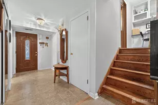 8 Growney St, Edison, NJ 08817 - Photo 3