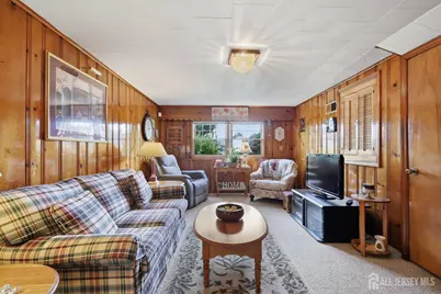 381 Carteret Avenue, Carteret, NJ 07008 - Photo 23
