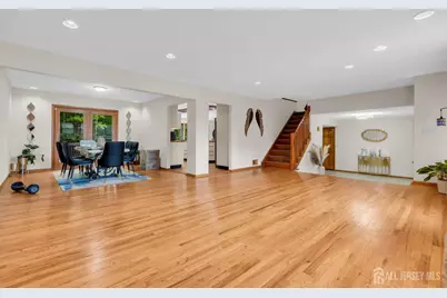 16 Woodmere Road, North Brunswick Township, NJ 08902 - Photo 5