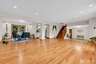 16 Woodmere Rd, North Brunswick Township, NJ 08902 - Photo 5