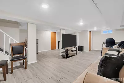 16 Woodmere Road, North Brunswick Township, NJ 08902 - Photo 19
