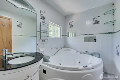 221 N Hill Road, Colonia, NJ 07067 - Photo 21