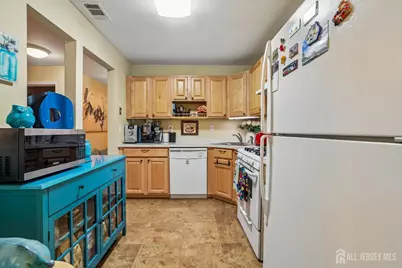 1702 Tanglewood Court, Helmetta, NJ 08828 - Photo 13