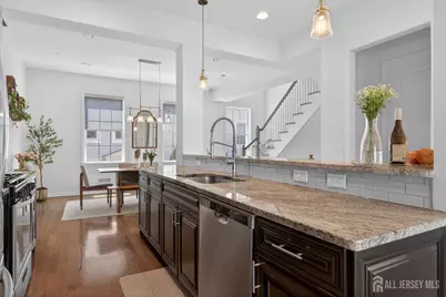 197 Roosevelt Drive, Wood Ridge, NJ 07075 - Photo 15