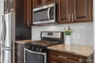 197 Roosevelt Dr, Wood Ridge, NJ 07075 - Photo 13