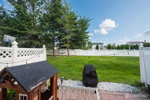 123 Daniel Ct, South Brunswick Township, NJ 08824 - Photo 7