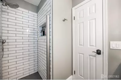 123 Daniel Court, South Brunswick Township, NJ 08824 - Photo 17