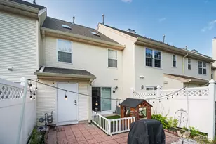 123 Daniel Ct, South Brunswick Township, NJ 08824 - Photo 5
