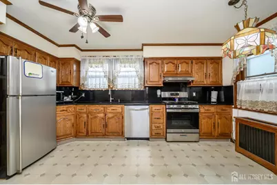 938 Ray Avenue, Union Township, NJ 07083 - Photo 15