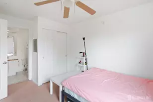 152 Longfield Ct, East Brunswick Township, NJ 08816 - Photo 5