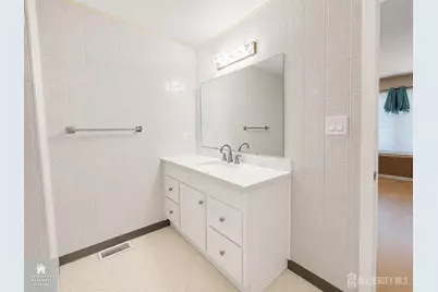 76 Lexington Circle, Old Bridge Township, NJ 07747 - Photo 17
