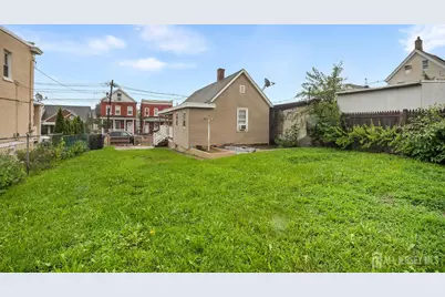 639 Johnstone Street, Perth Amboy, NJ 08861 - Photo 21