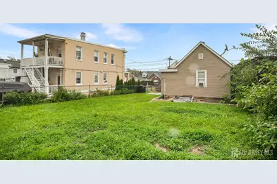 639 Johnstone Street, Perth Amboy, NJ 08861 - Photo 23
