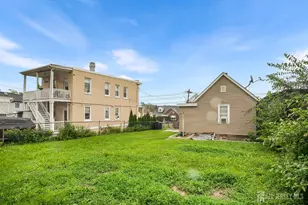 639 Johnstone St, Perth Amboy, NJ 08861 - Photo 23