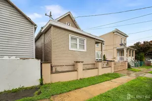 639 Johnstone St, Perth Amboy, NJ 08861 - Photo 3