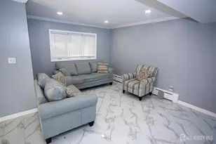 18 Robinhood Dr, Sayreville, NJ 08859 - Photo 7