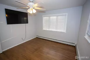 18 Robinhood Dr, Sayreville, NJ 08859 - Photo 35