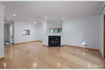 357 Hadleigh Lane, North Brunswick Township, NJ 08902 - Photo 9