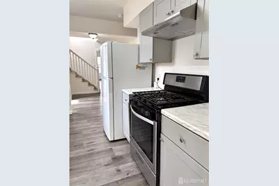 210 Second St Street, Middlesex, NJ 08846 - Photo 5