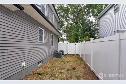 800 Drake Avenue, Middlesex, NJ 08846 - Photo 27