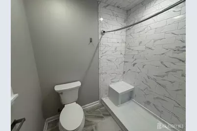 800 Drake Avenue, Middlesex, NJ 08846 - Photo 15