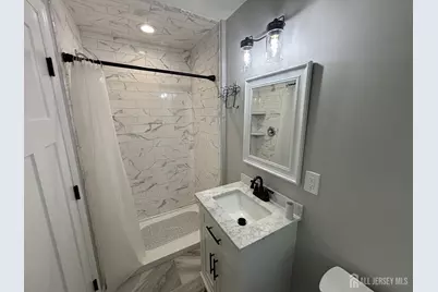800 Drake Avenue, Middlesex, NJ 08846 - Photo 13
