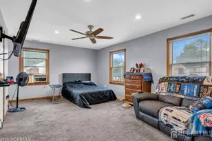 8 West Ave, Middlesex County, NJ 08857 - Photo 19