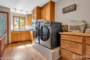 8 West Ave, Middlesex County, NJ 08857 - Photo 9