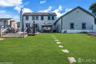 8 West Ave, Middlesex County, NJ 08857 - Photo 25